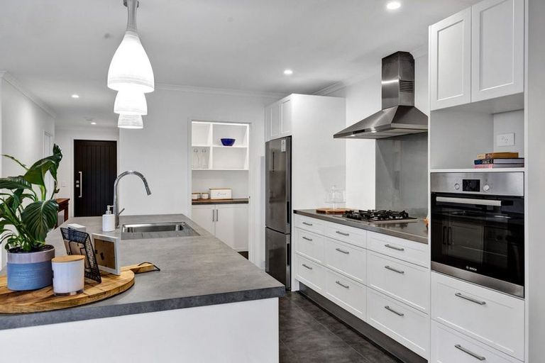 Photo of property in 69 Wilson Street, Hawera, 4610