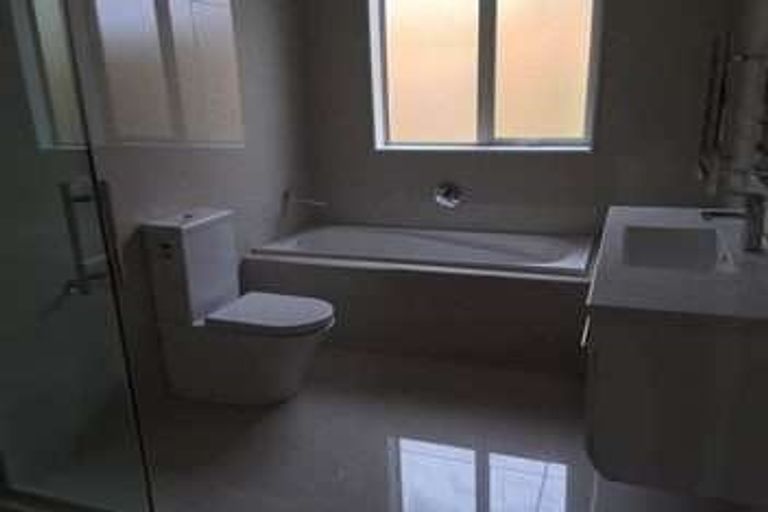 Photo of property in 24 Skipjack Pass, Silverdale, 0932