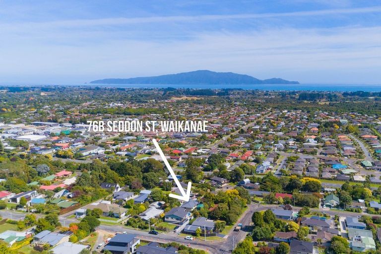 Photo of property in 76b Seddon Street, Waikanae, 5036