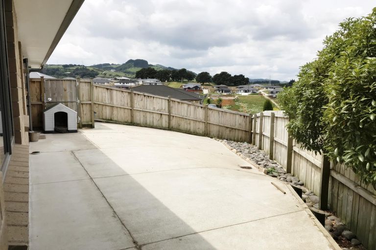 Photo of property in 22 Kilbryde Crescent, Pokeno, 2402