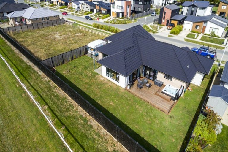 Photo of property in 79 Mawai Hakona Drive, Wallaceville, Upper Hutt, 5018