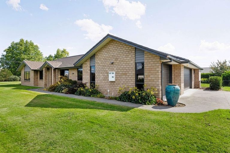 Photo of property in 33 Riverside Lane, Karapiro, Cambridge, 3494