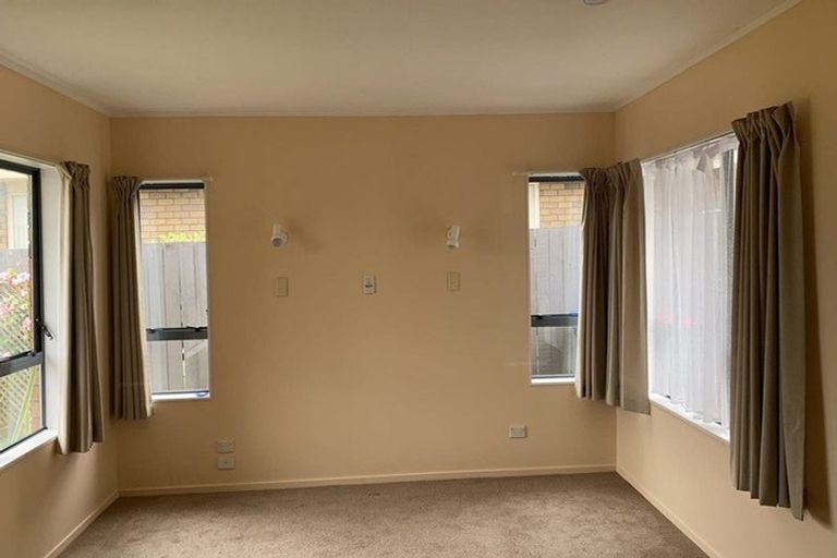 Photo of property in 39 Nirvana Way, Mount Roskill, Auckland, 1041