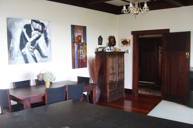 Photo of property in 32 Forbes Street, Onehunga, Auckland, 1061