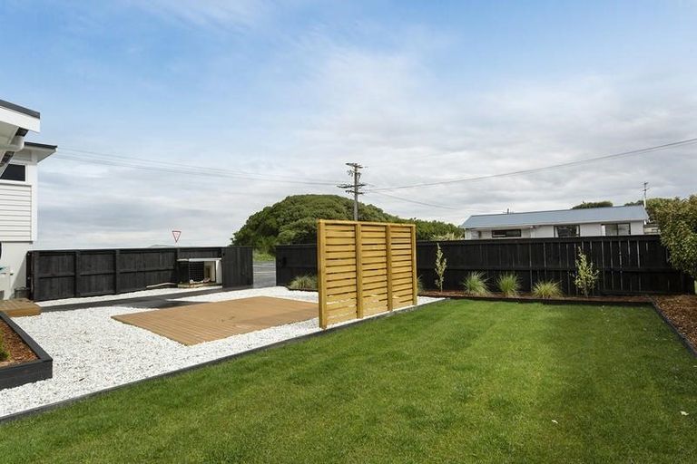 Photo of property in 1 Pearse Street, Brighton, Dunedin, 9035