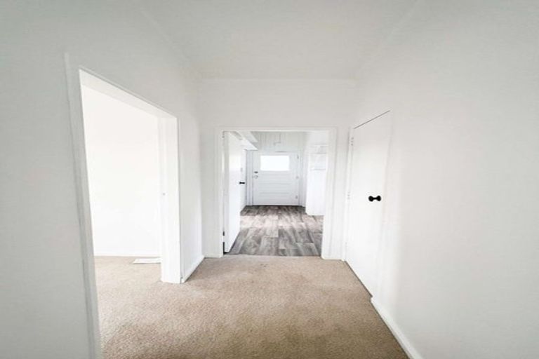 Photo of property in 45 Tahapa Crescent, Meadowbank, Auckland, 1072