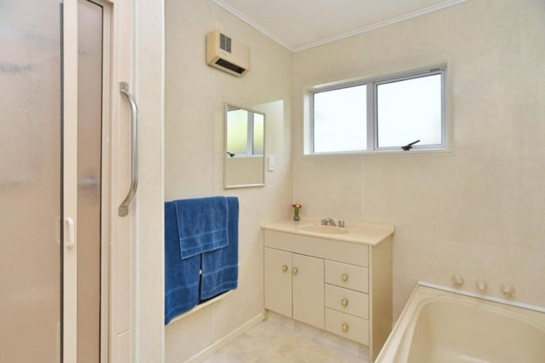 Photo of property in 1/9 Phoenix Lane, Northcote, Christchurch, 8052