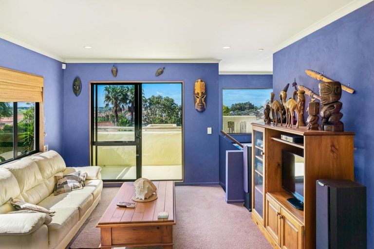 Photo of property in 14 Coral Court, Gulf Harbour, Whangaparaoa, 0930