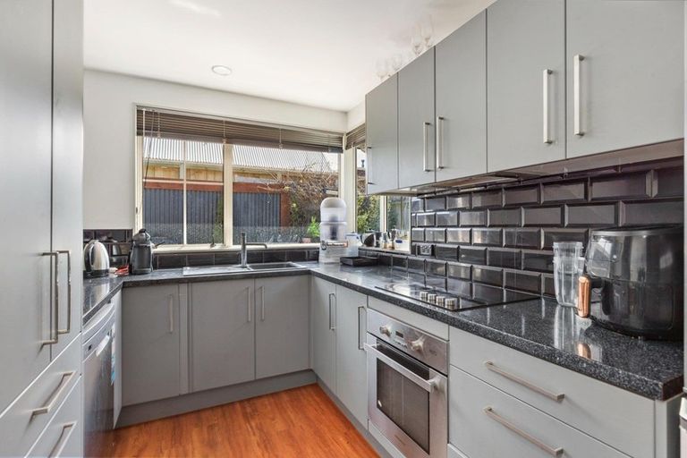 Photo of property in 51 Remarkables Crescent, Frankton, Queenstown, 9300