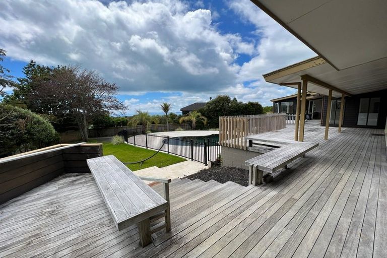 Photo of property in 1/95 Braemar Road, Castor Bay, Auckland, 0620