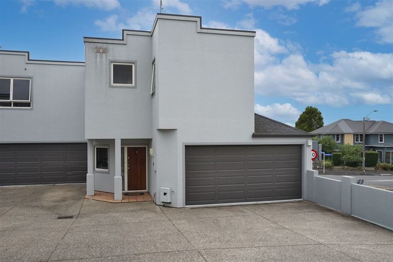 Photo of property in 4/112 Clarence Street, Hamilton Lake, Hamilton, 3204