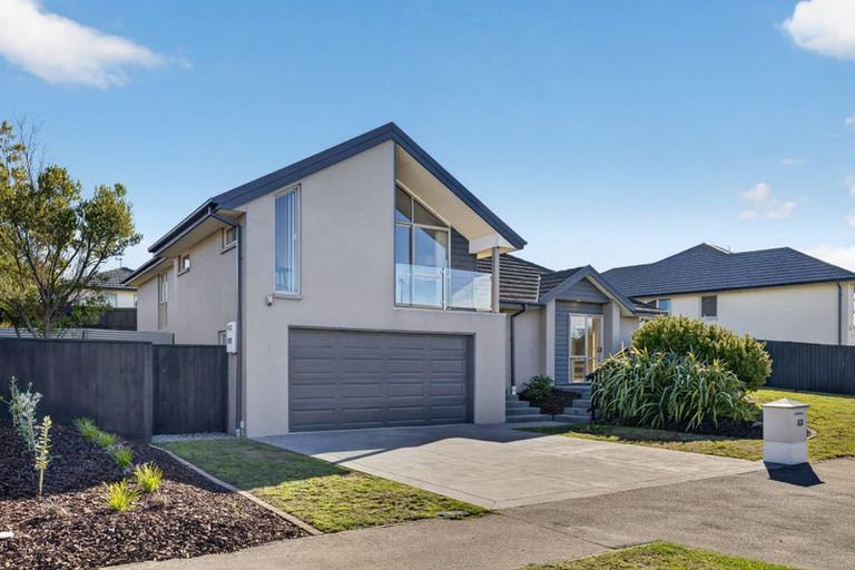 Photo of property in 43 Puhara Avenue, Parklands, Christchurch, 8083