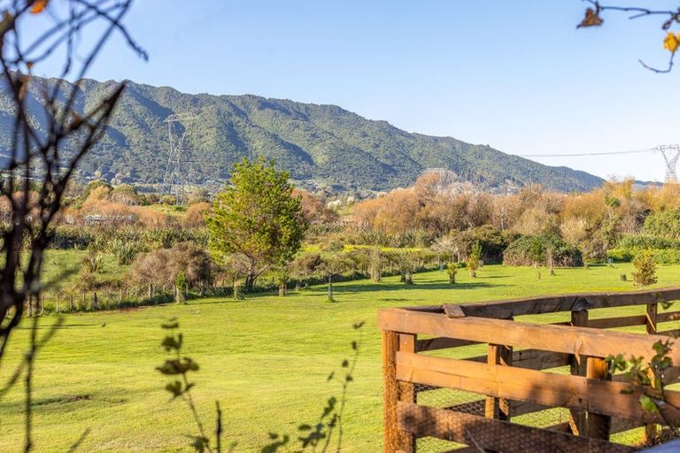 Photo of property in 149 Peka Peka Road, Peka Peka, Waikanae, 5391