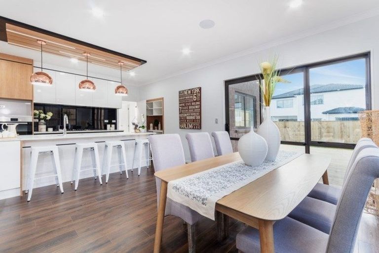 Photo of property in 42 Tinaku Road, Flat Bush, Auckland, 2019