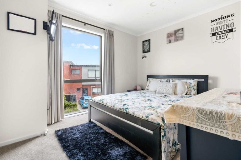 Photo of property in 11 Fermi Lane, Papakura, 2110