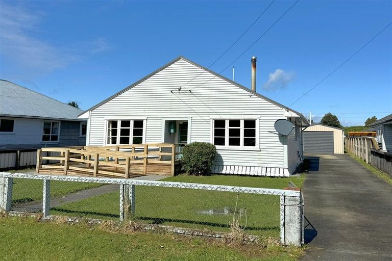 Photo of property in 70 Somerled Avenue, Dunollie, Runanga, 7803