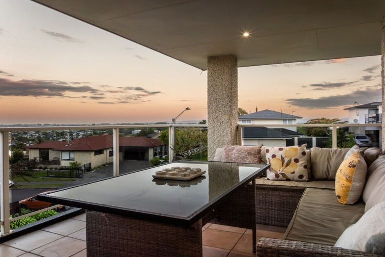 Photo of property in 76a Churchill Drive, Taradale, Napier, 4112