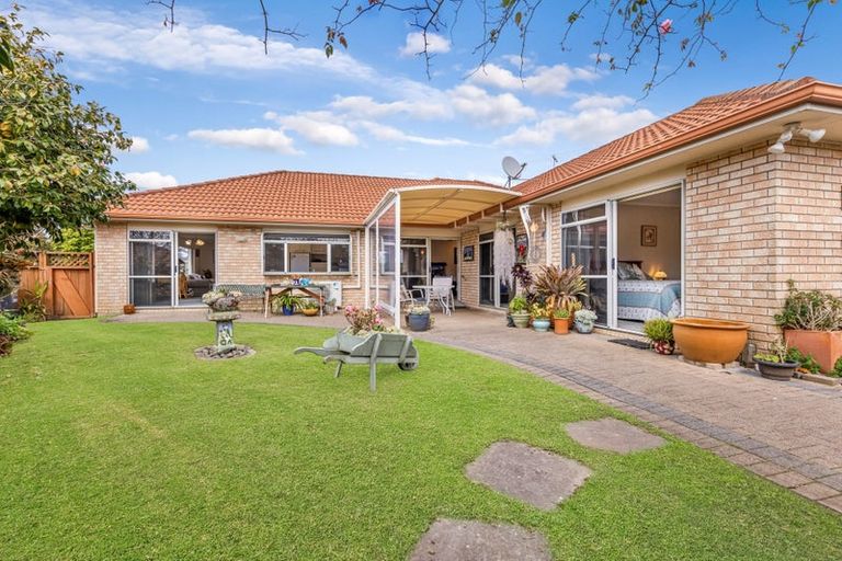 Photo of property in 7 Highfields Terrace, Henderson, Auckland, 0612