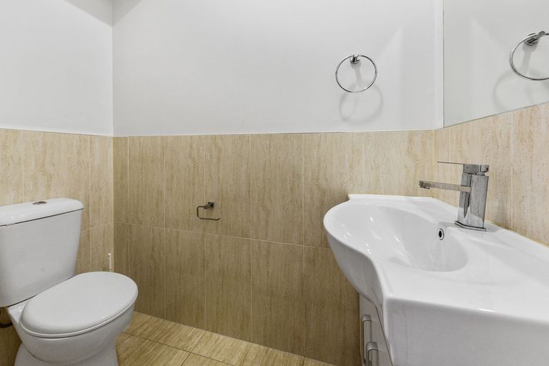 Photo of property in 25 Kauri Drive, Takanini, 2112