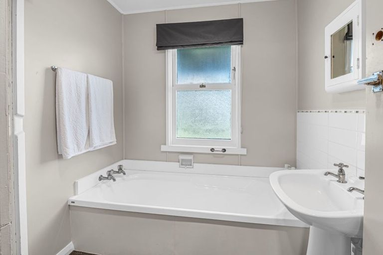 Photo of property in 86 Rua Avenue, Waitarere Beach, Levin, 5510