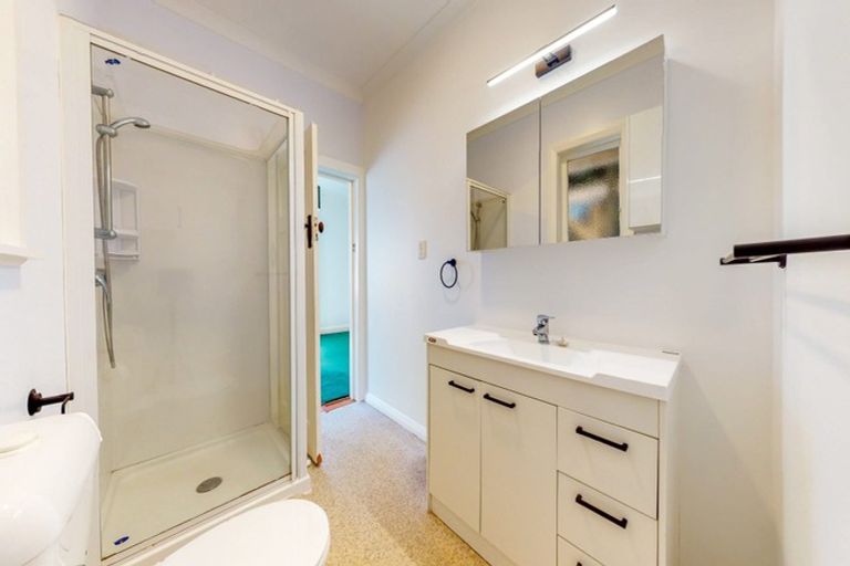 Photo of property in 3a Linwood Way, Island Bay, Wellington, 6023