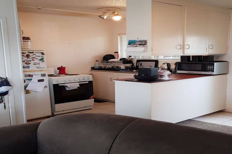 Photo of property in 21/72 Kitchener Road, Milford, Auckland, 0620