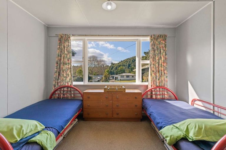 Photo of property in 18 Oxford Road, Lake Rotoma, Rotorua, 3074