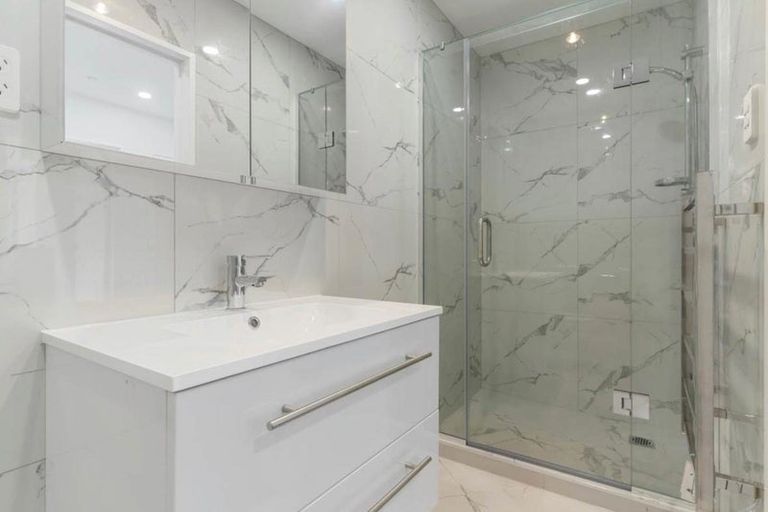 Photo of property in 6a Sunlands Drive, Manurewa, Auckland, 2102