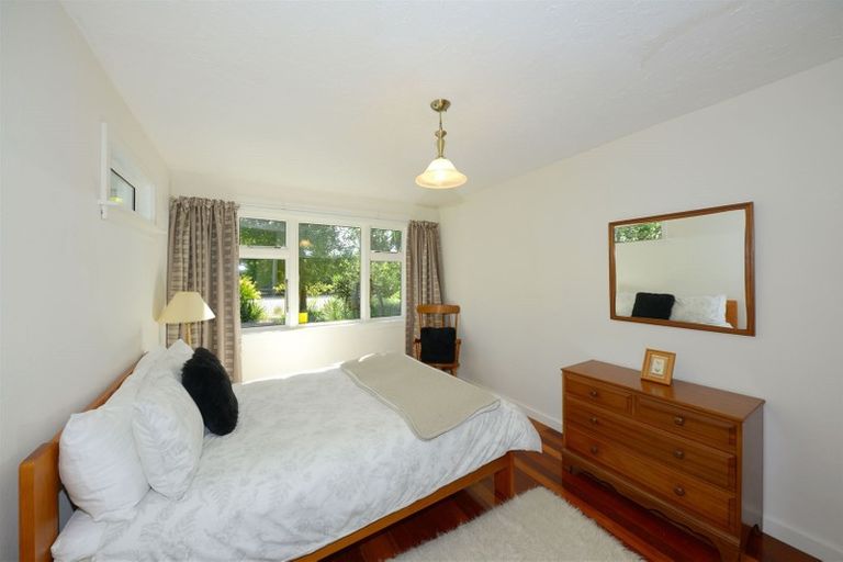 Photo of property in 497 Avonhead Road, Avonhead, Christchurch, 8042