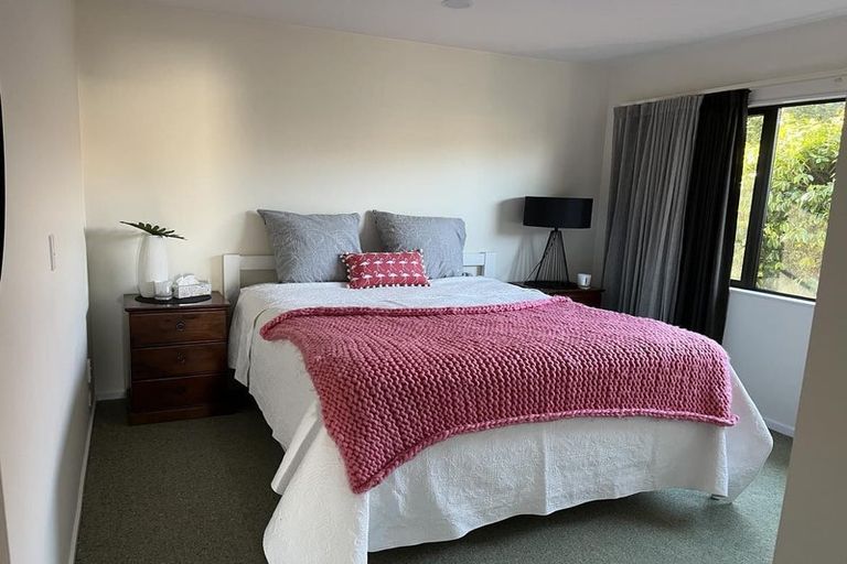 Photo of property in 7a Peter Button Place, Johnsonville, Wellington, 6037