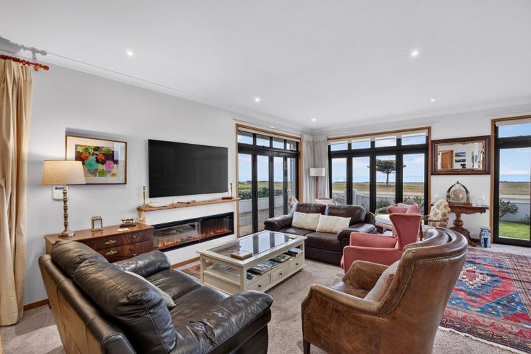 Photo of property in 34 The Esplanade, Westshore, Napier, 4110