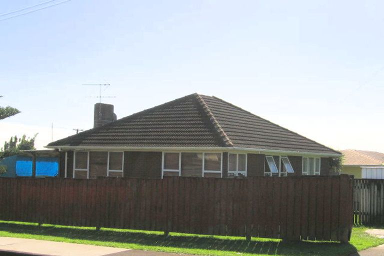 Photo of property in 23 Tindall Crescent, Otara, Auckland, 2023