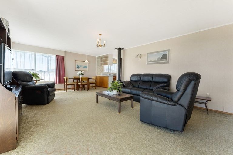 Photo of property in 2 Carver Place, Lynmouth, New Plymouth, 4310