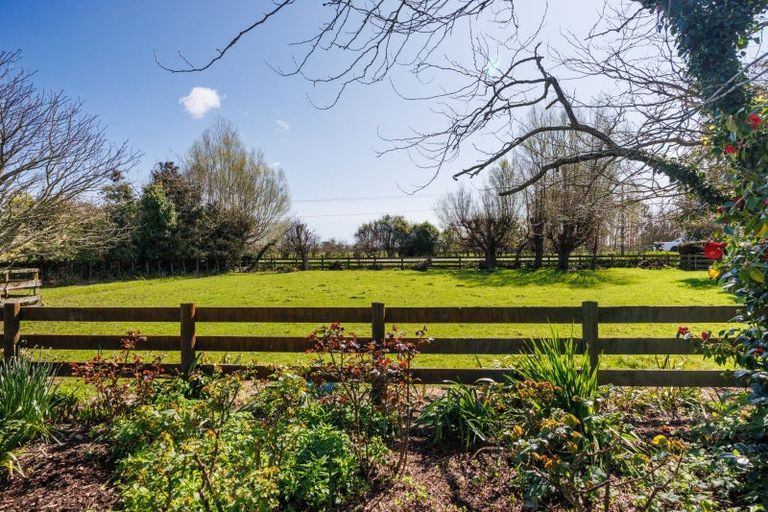 Photo of property in 136 Newbury Line, Newbury, Palmerston North, 4478