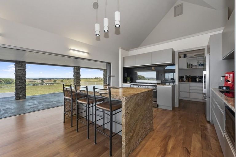 Photo of property in 759 Tuhikaramea Road, Ngahinapouri, Hamilton, 3290