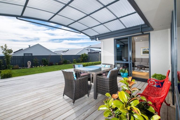 Photo of property in 8 Devine Close, Havelock North, 4130