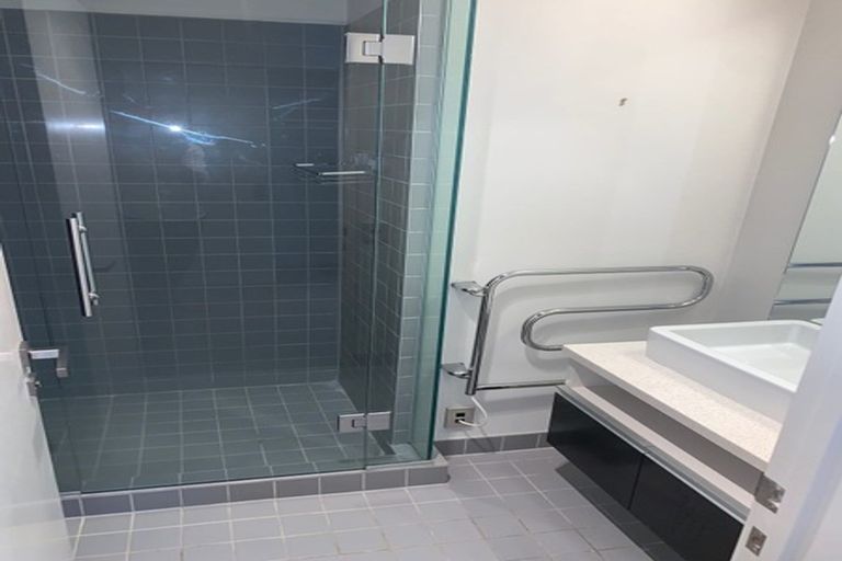 Photo of property in Stratis Apartments At Lighter Quay, 310/83 Halsey Street, Auckland Central, Auckland, 1010