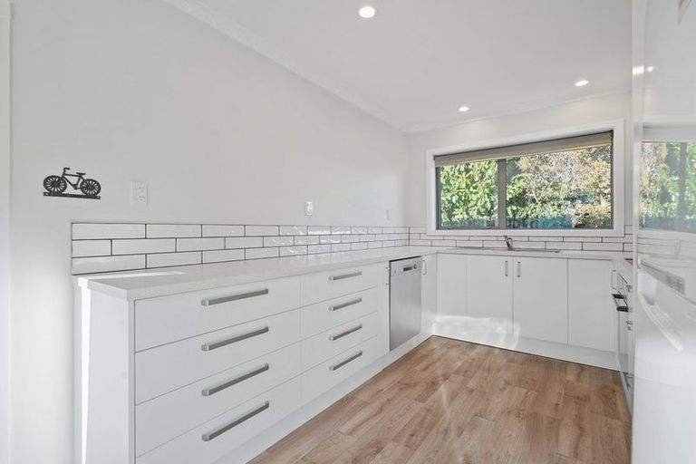 Photo of property in 13 Patterson Terrace, Halswell, Christchurch, 8025