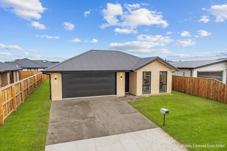 Photo of property in 19 Ellmers Street, Woodend, 7691