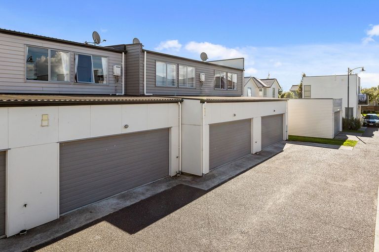 Photo of property in 25 Kauri Drive, Takanini, 2112