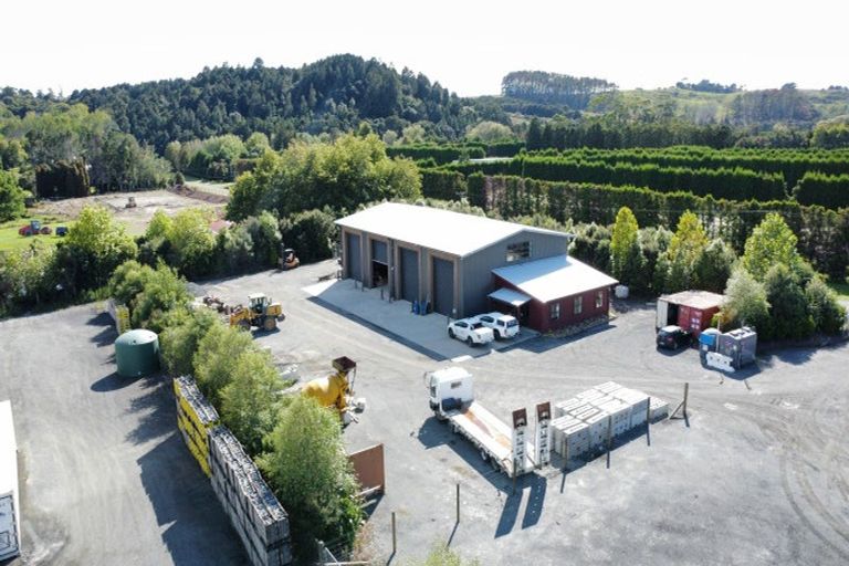 Photo of property in 804 Kahikatea Flat Road, Waitoki, Kaukapakapa, 0871