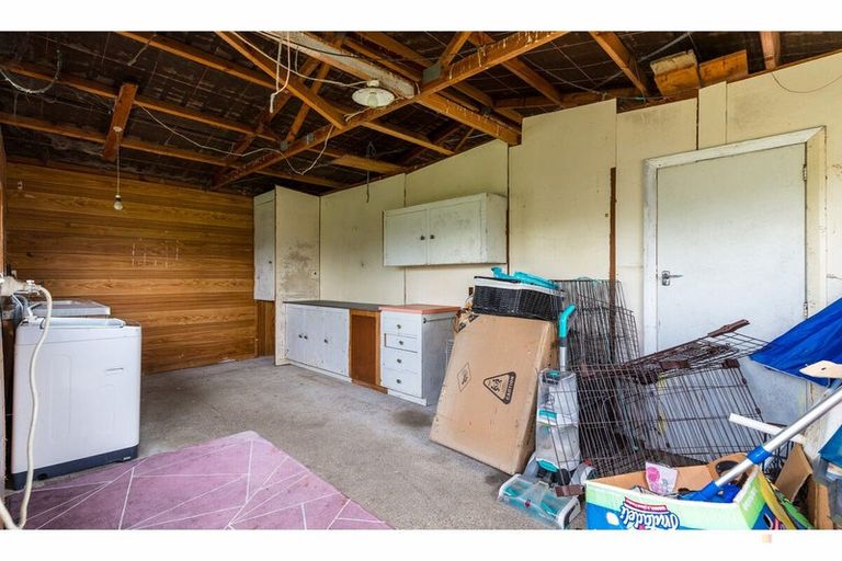 Photo of property in 12 James Street, Waimate, 7980