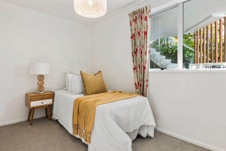 Photo of property in 1 Overdale Drive, Cashmere, Christchurch, 8022