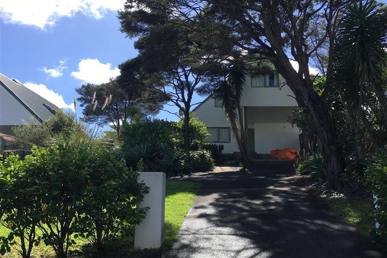 Photo of property in 322 Whangaparaoa Road, Stanmore Bay, Whangaparaoa, 0932