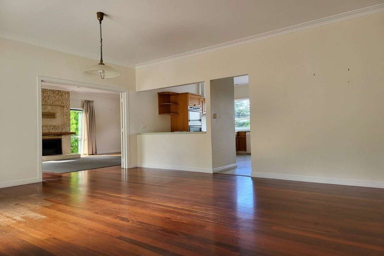 Photo of property in 88 Brian Crescent, Stanmore Bay, Whangaparaoa, 0932
