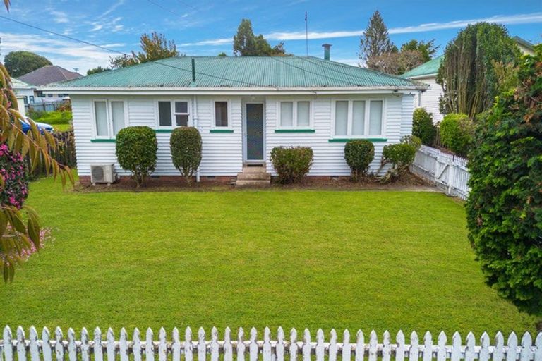 Photo of property in 1/116 Clevedon Road, Papakura, 2110