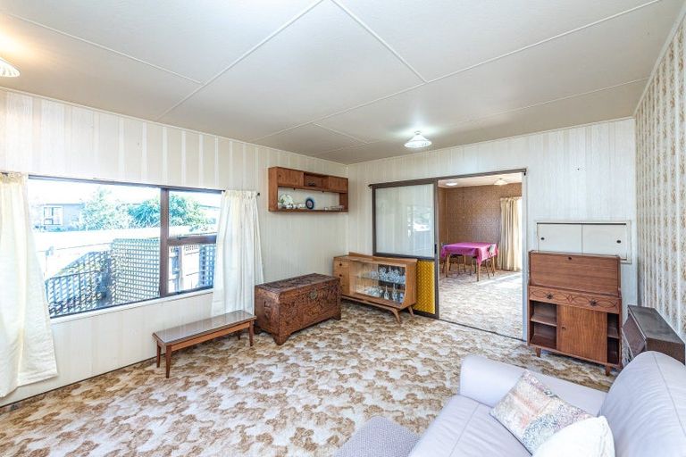 Photo of property in 3 Titoki Street, Castlecliff, Whanganui, 4501