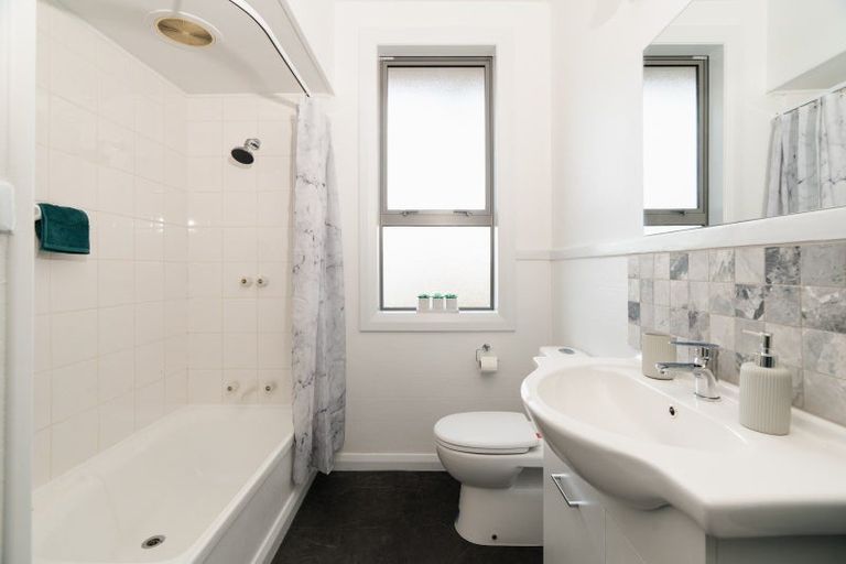 Photo of property in 10 Jubilee Street, Belleknowes, Dunedin, 9011