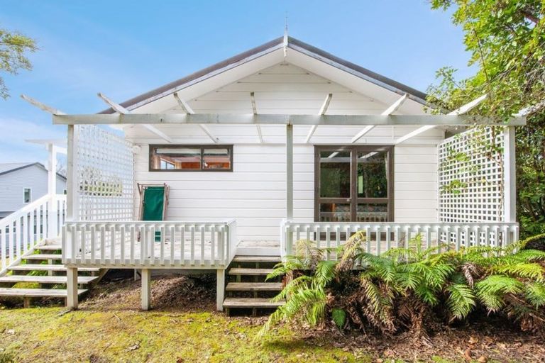 Photo of property in 30 Taringa Avenue, Kuratau, Turangi, 3381