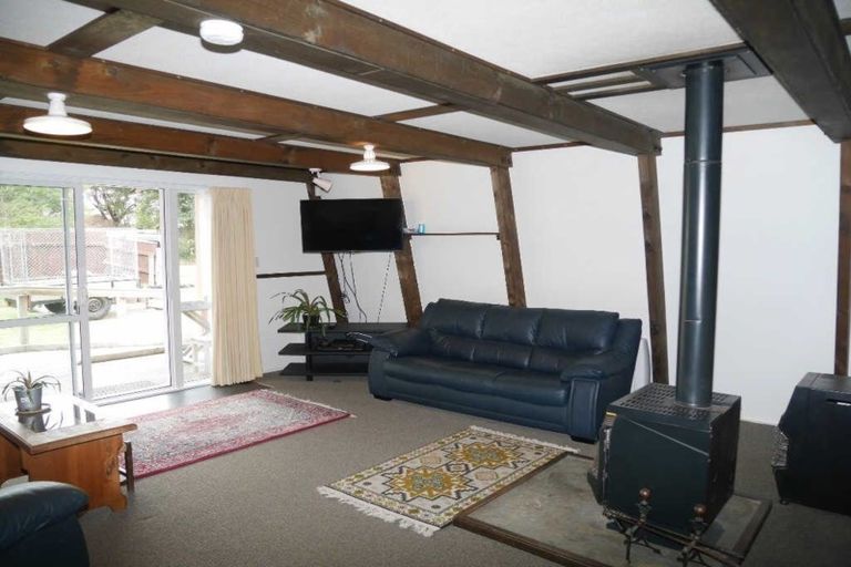 Photo of property in 56 Tutere Street, Waikanae Beach, Waikanae, 5036